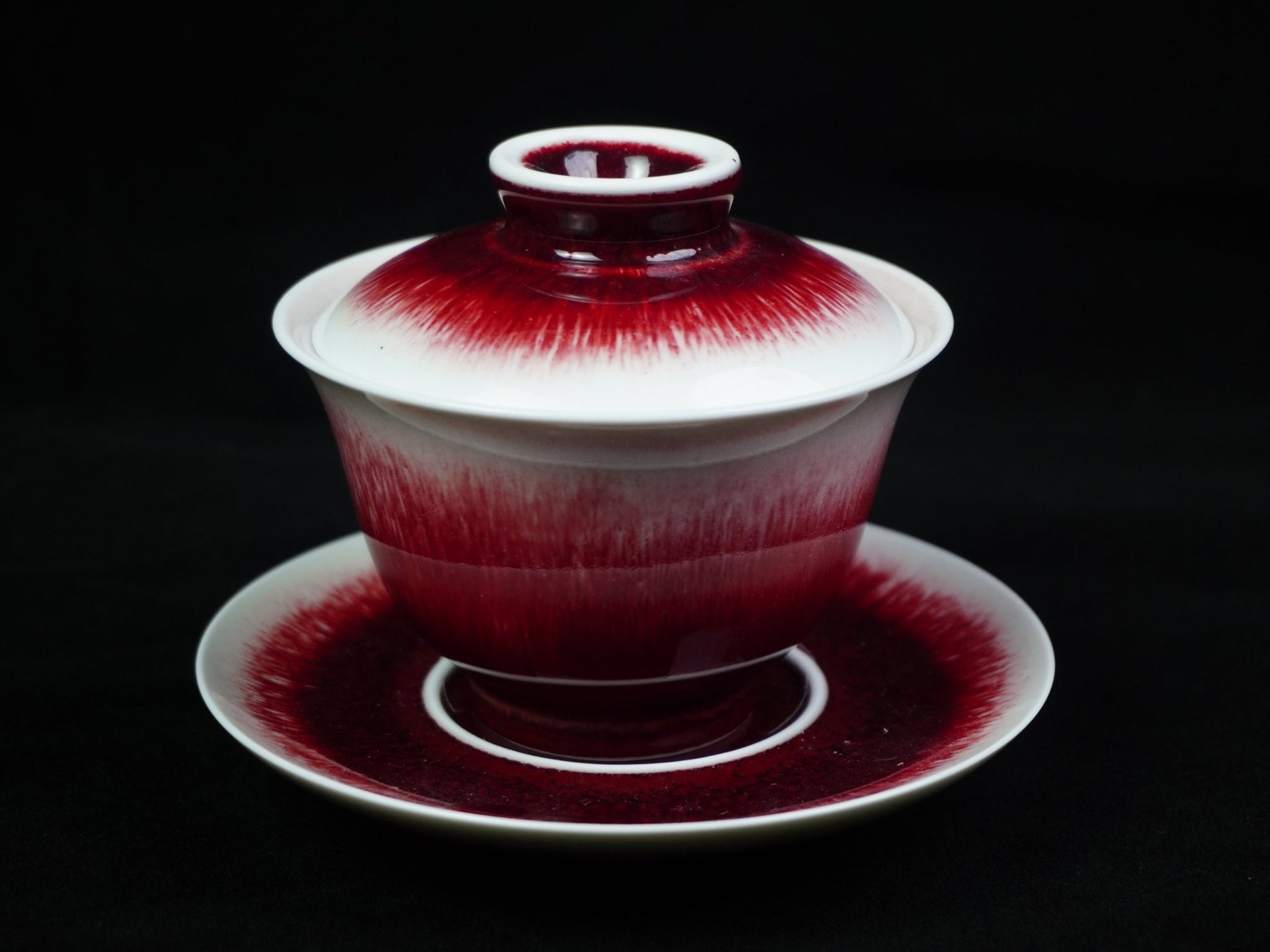 Red Lanteng Porcelain Gaiwan